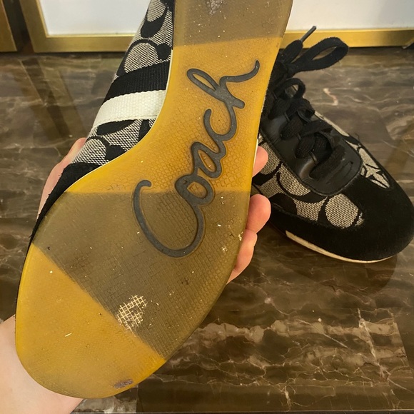 ADIDAS - Picture 3 of 3